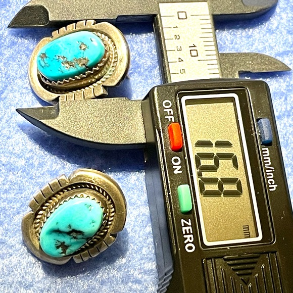 Estate Sterling Navajo Turquoise Earrings - Picture 5 of 5